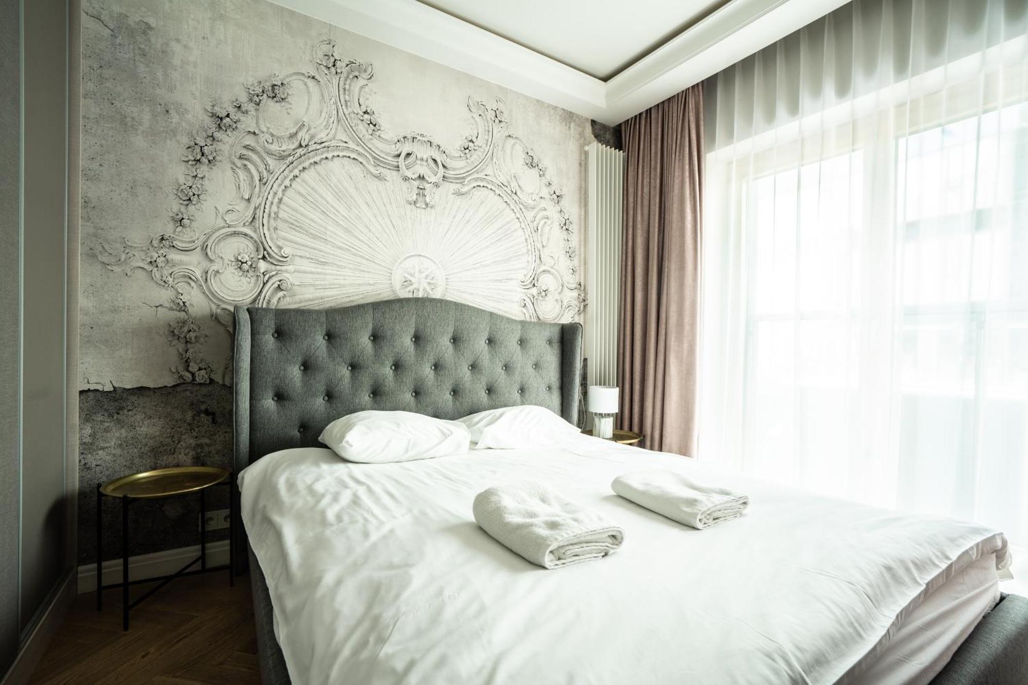 Vipwarsawapartments Sapphire Mennica Residence Ngoại thất bức ảnh
